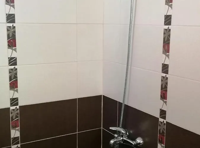 Къща за гости Mareli 3*