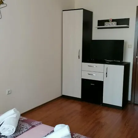 بيت ضيافة Mareli تساريفو